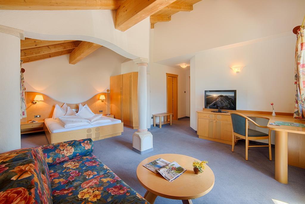 Hotel Gissbach Brunico Exterior foto
